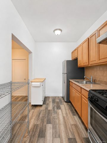 22-48 43rd Street, Astoria, NY 11105