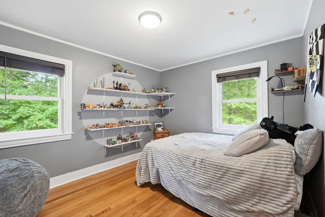 8 Woodside Ter, Auburn, MA 01501