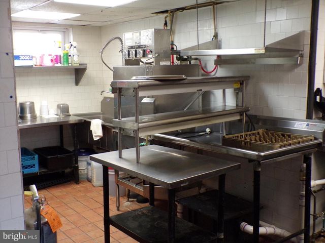 16 COLUMBIA AVE, Reading, PA 19606