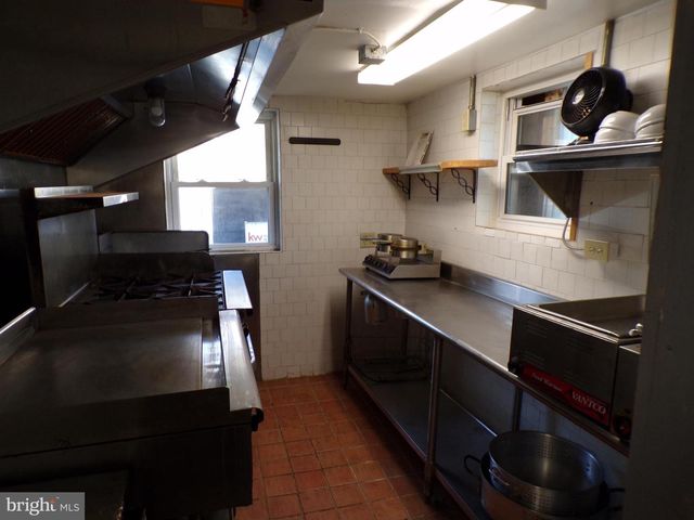 16 COLUMBIA AVE, Reading, PA 19606