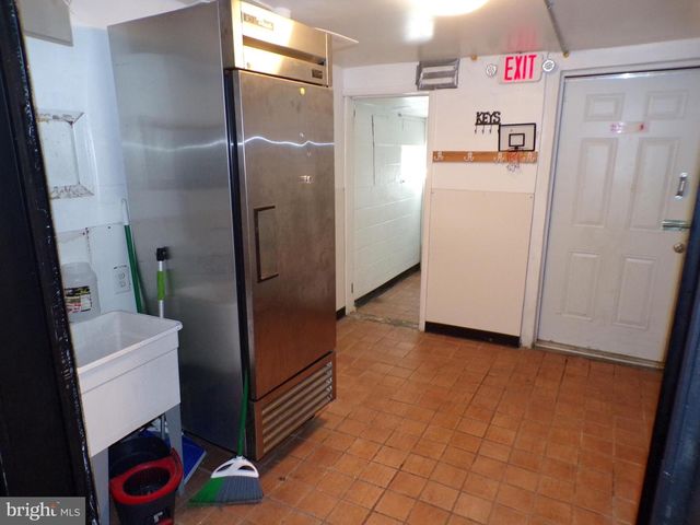 16 COLUMBIA AVE, Reading, PA 19606