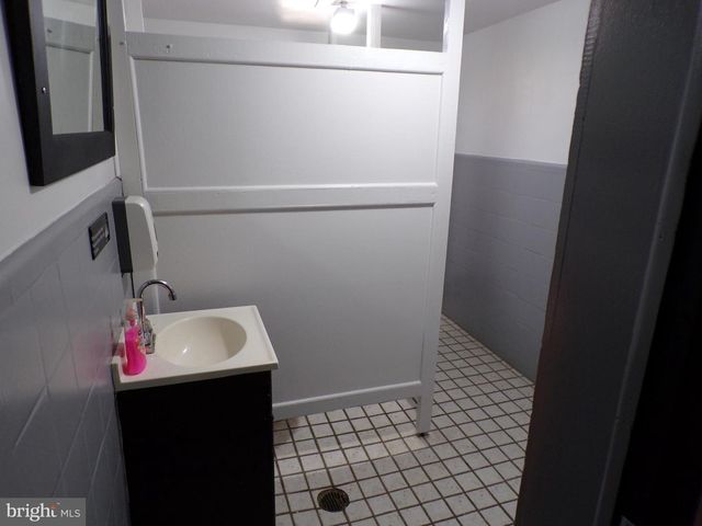 16 COLUMBIA AVE, Reading, PA 19606