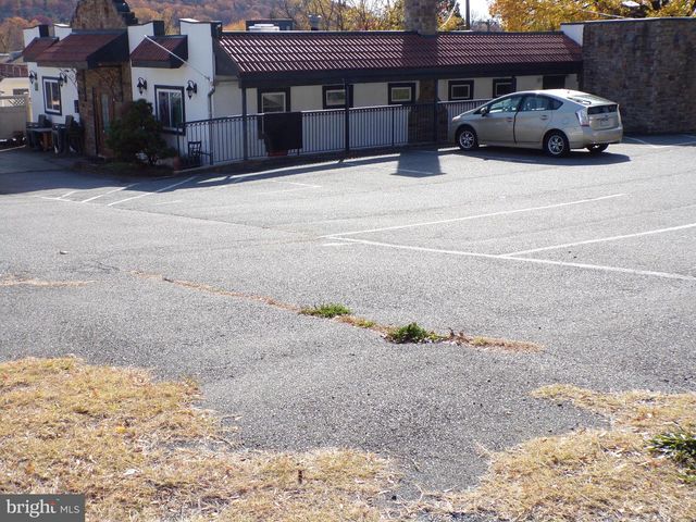 16 COLUMBIA AVE, Reading, PA 19606