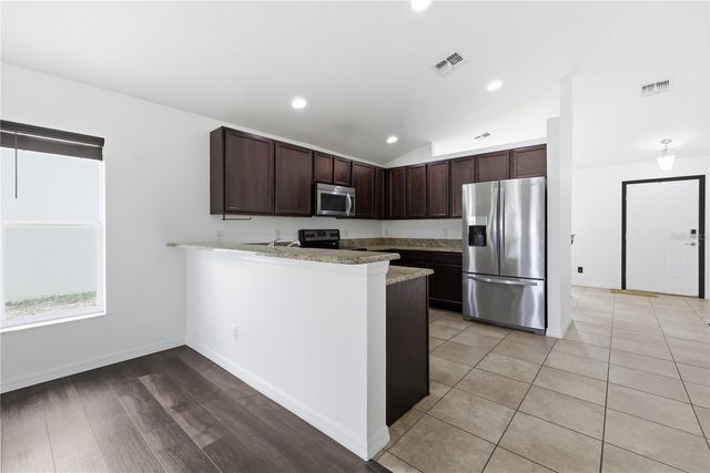 248 VICTORY AVENUE, Davenport, FL 33837