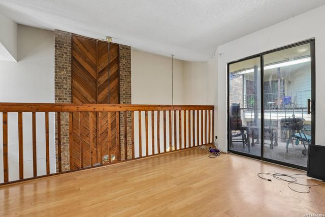 2542 Babcock Rd Apt D202, San Antonio, TX 78229
