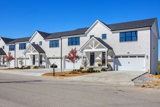 1009 Lauderdale Drive, Nicholasville, KY 40356