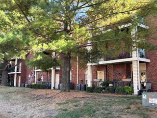 4910 Pleasant Street 20, West Des Moines, IA 50266