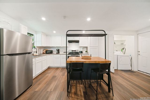 216 Milton, San Antonio, TX 78209