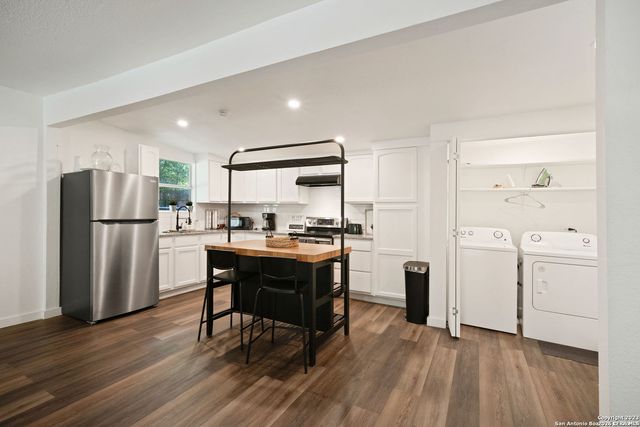 216 Milton, San Antonio, TX 78209