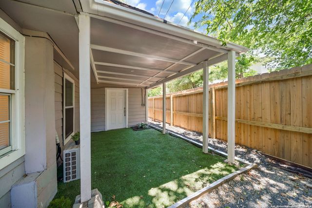 216 Milton, San Antonio, TX 78209