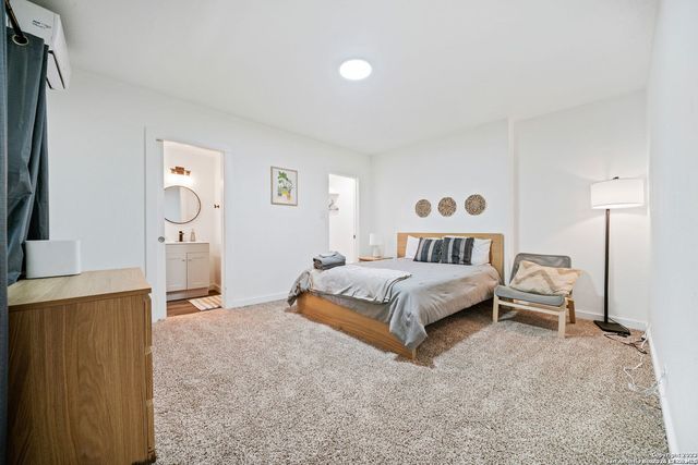 216 Milton, San Antonio, TX 78209