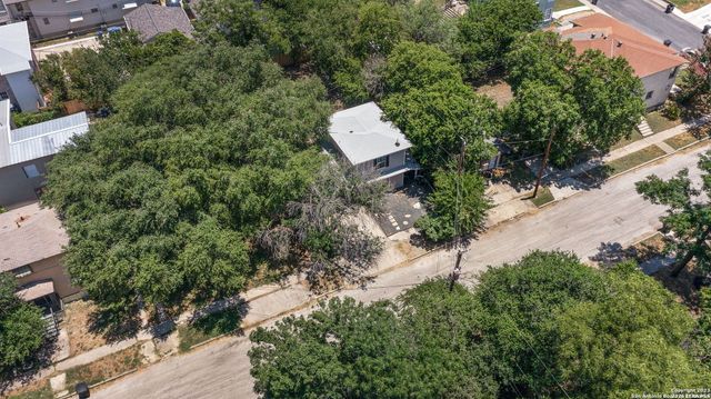 216 Milton, San Antonio, TX 78209