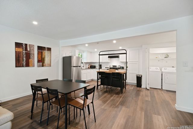 216 Milton, San Antonio, TX 78209