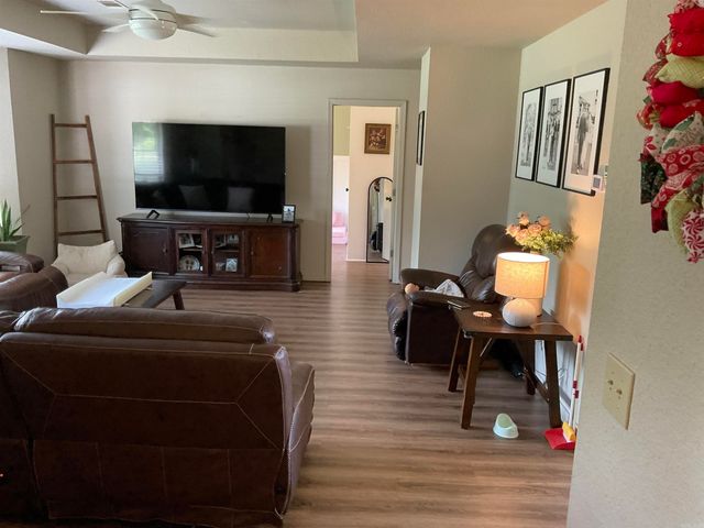 93 E Main Street, Greenbrier, AR 72058