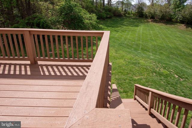 19 VIBURNUM CT, Lafayette Hill, PA 19444