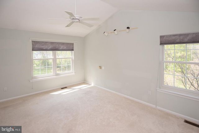 19 VIBURNUM CT, Lafayette Hill, PA 19444