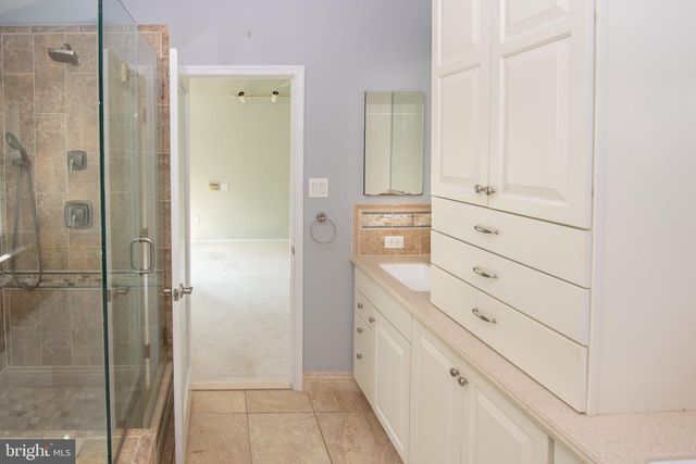 19 VIBURNUM CT, Lafayette Hill, PA 19444