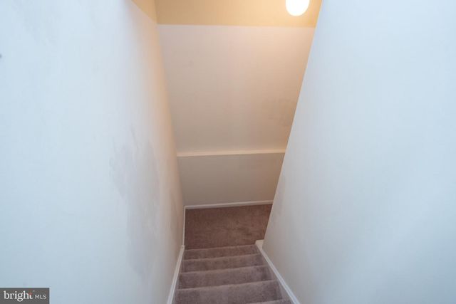 19 VIBURNUM CT, Lafayette Hill, PA 19444