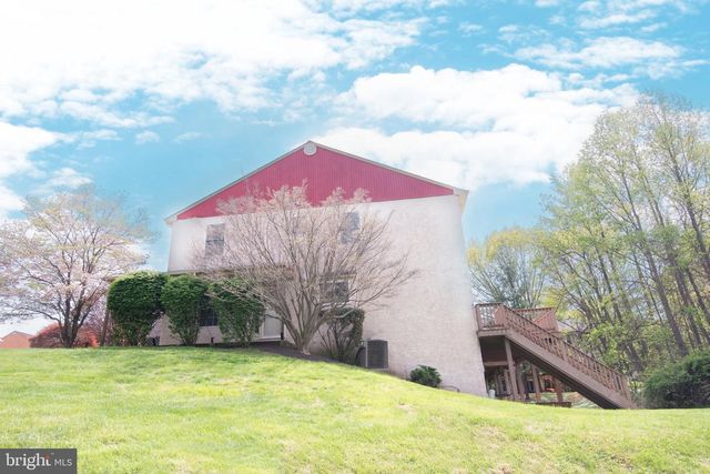 19 VIBURNUM CT, Lafayette Hill, PA 19444