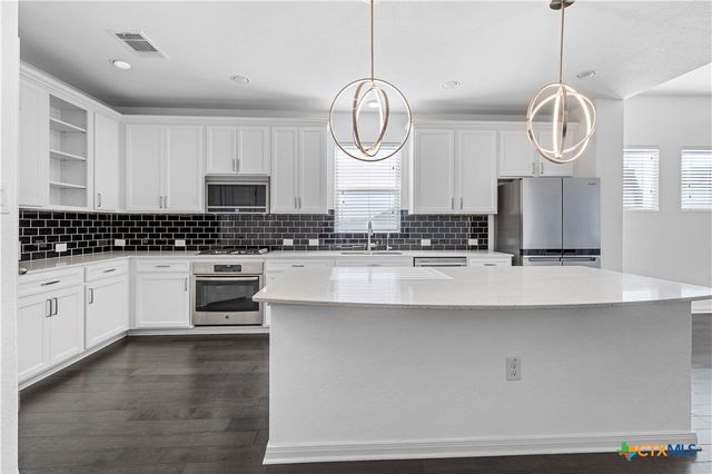 619 Hidden View Street, New Braunfels, TX 78130