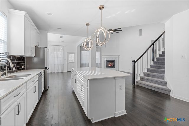 619 Hidden View Street, New Braunfels, TX 78130