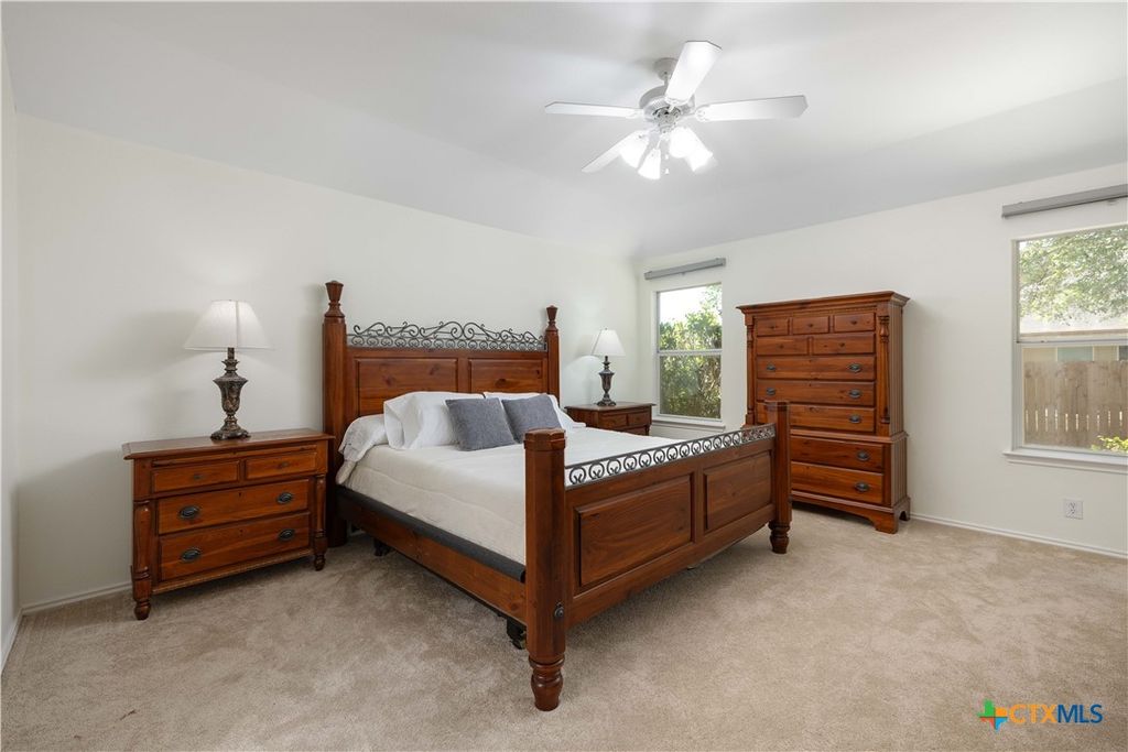 Image 10 of property listing at 8927 Liberty View, Converse, TX 78109