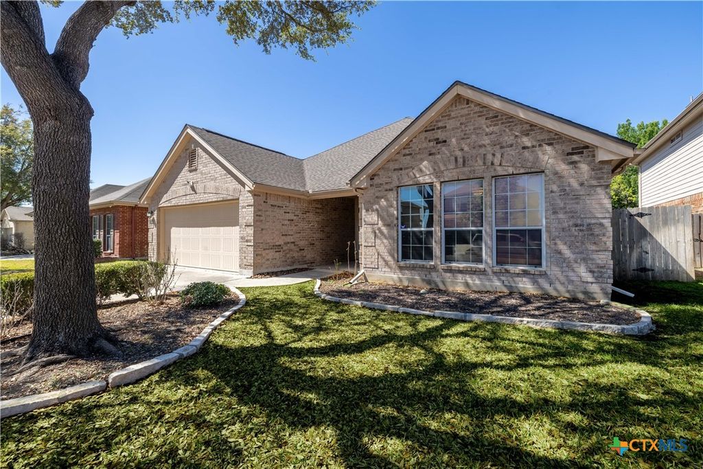 Image 2 of property listing at 8927 Liberty View, Converse, TX 78109