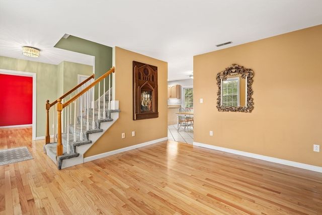 62 Coffey Ave, Haverhill, MA 01835