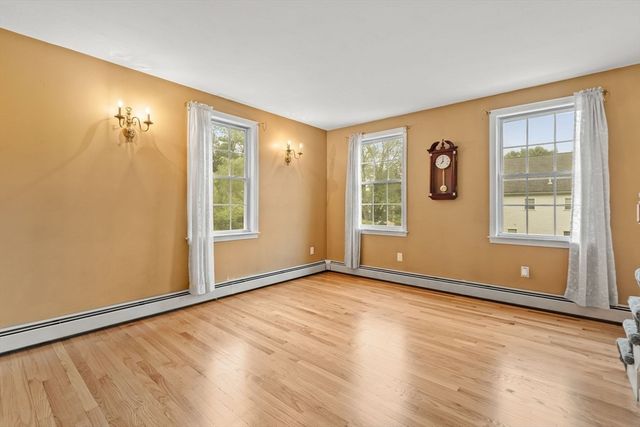 62 Coffey Ave, Haverhill, MA 01835