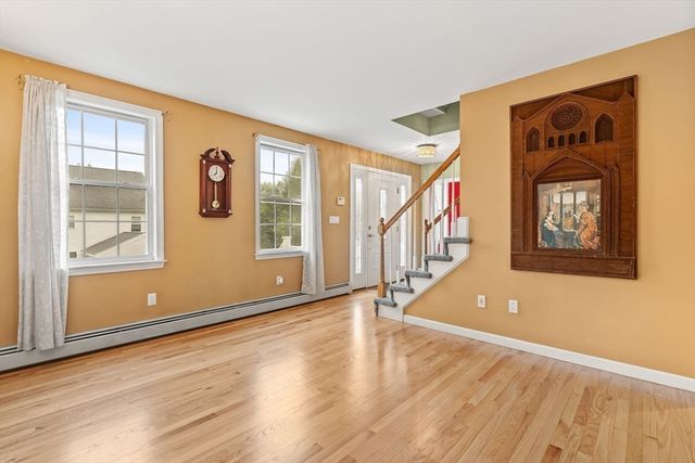 62 Coffey Ave, Haverhill, MA 01835