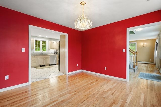62 Coffey Ave, Haverhill, MA 01835