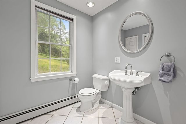 62 Coffey Ave, Haverhill, MA 01835