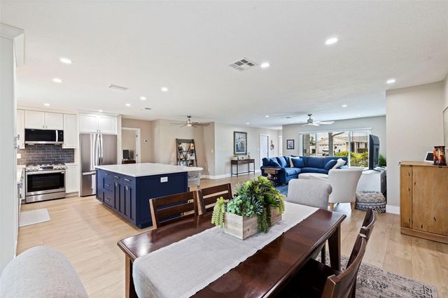 6085 TANGLEWOOD DRIVE NE, St Petersburg, FL 33703