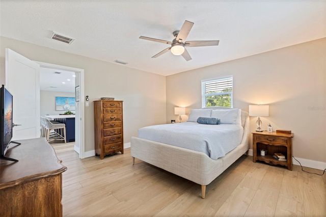 6085 TANGLEWOOD DRIVE NE, St Petersburg, FL 33703