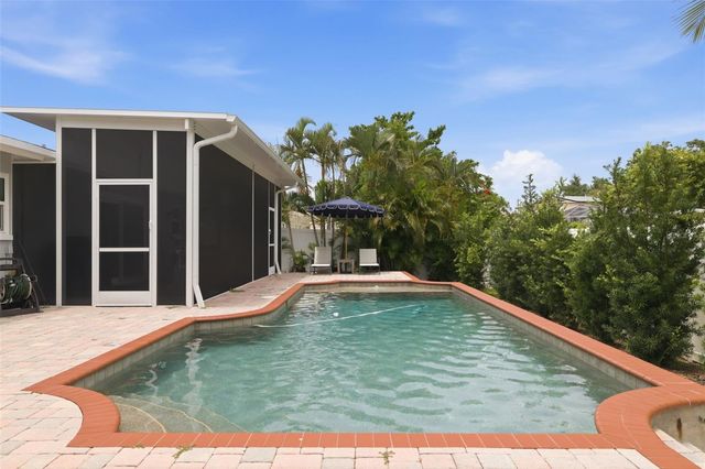 6085 TANGLEWOOD DRIVE NE, St Petersburg, FL 33703