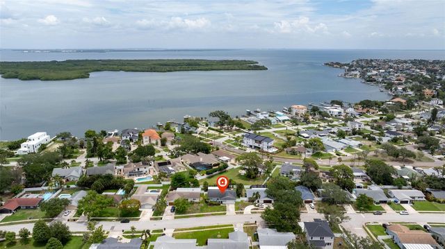 6085 TANGLEWOOD DRIVE NE, St Petersburg, FL 33703