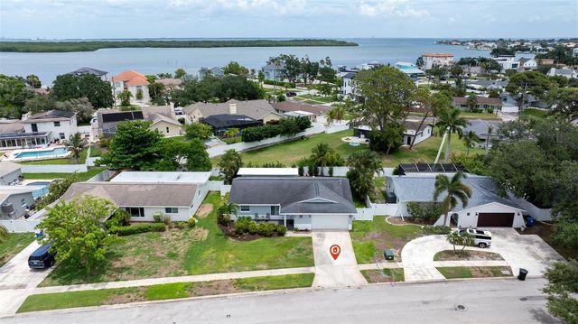 6085 TANGLEWOOD DRIVE NE, St Petersburg, FL 33703