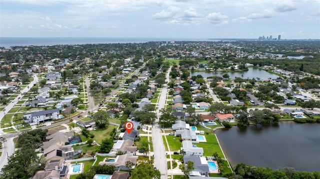 6085 TANGLEWOOD DRIVE NE, St Petersburg, FL 33703