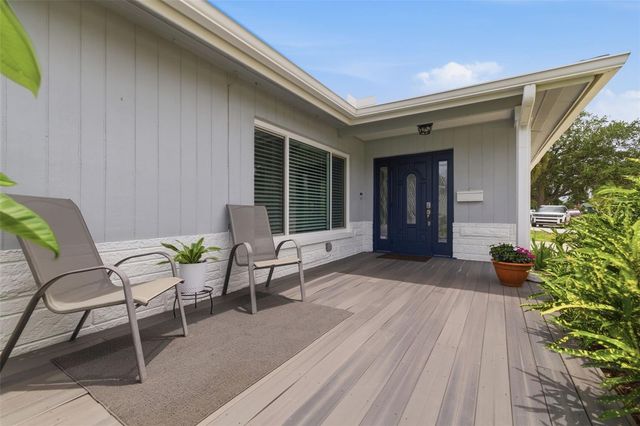 6085 TANGLEWOOD DRIVE NE, St Petersburg, FL 33703