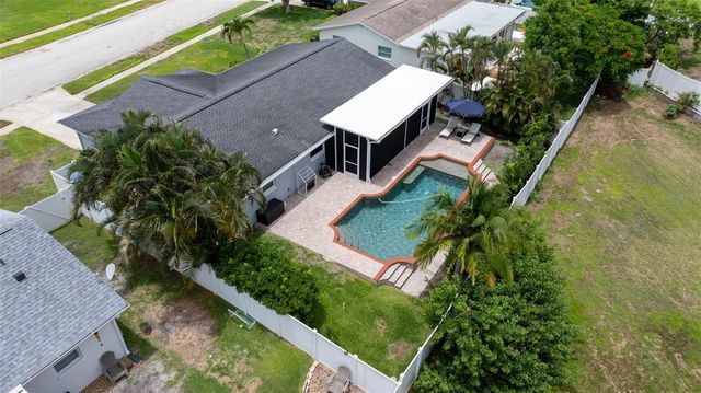 6085 TANGLEWOOD DRIVE NE, St Petersburg, FL 33703