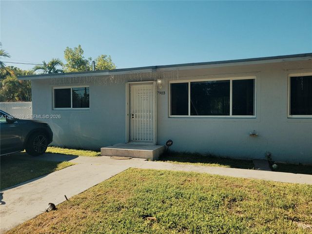 7901 Grand Canal Dr 7903, Miami, FL 33144