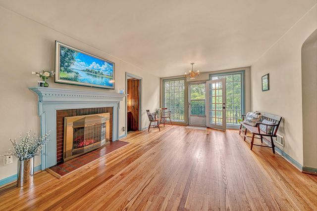 1035 Clearfield RD SW, Roanoke, VA 24015