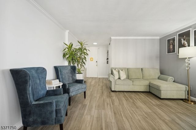 200 Winston Dr-C0803 803, Cliffside Park Boro, NJ 07010