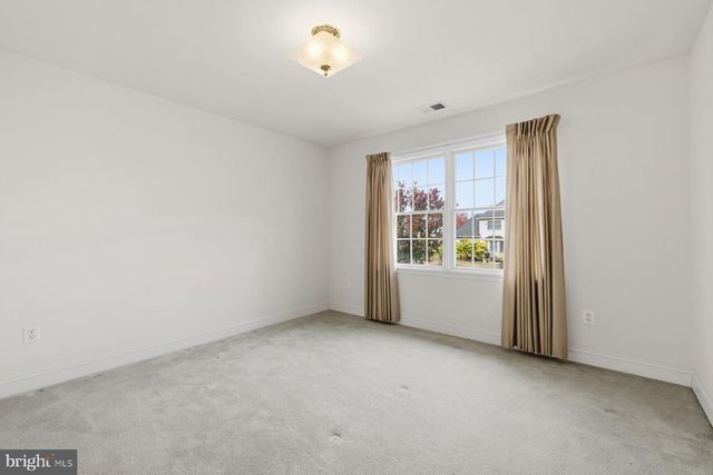 3817 PARK LAKE DR, Rockville, MD 20853