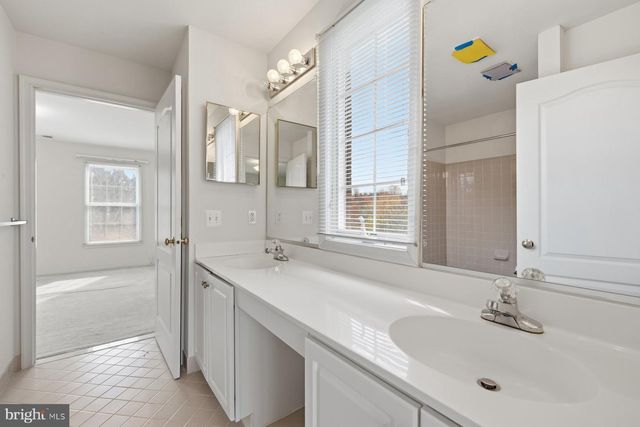 3817 PARK LAKE DR, Rockville, MD 20853