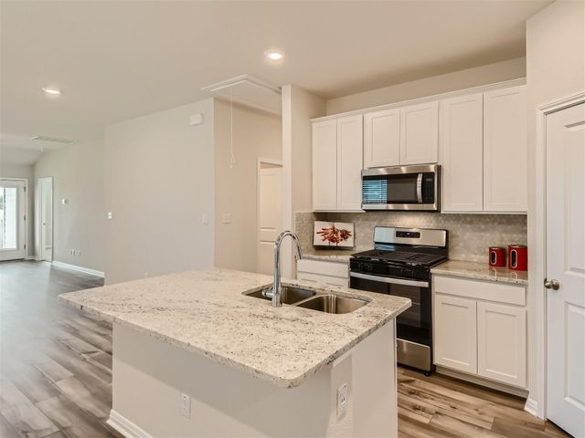 512 Dayspring CV, Georgetown, TX 78628