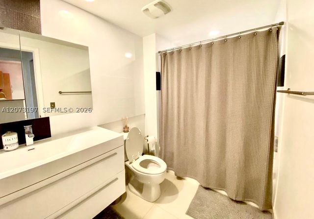 2775 NE 187th St 419, Aventura, FL 33180