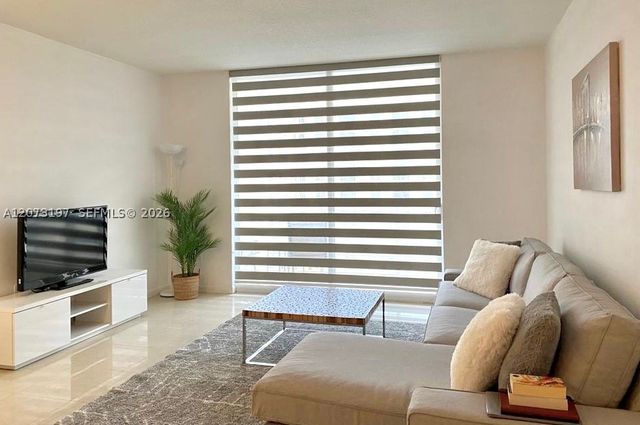 2775 NE 187th St 419, Aventura, FL 33180