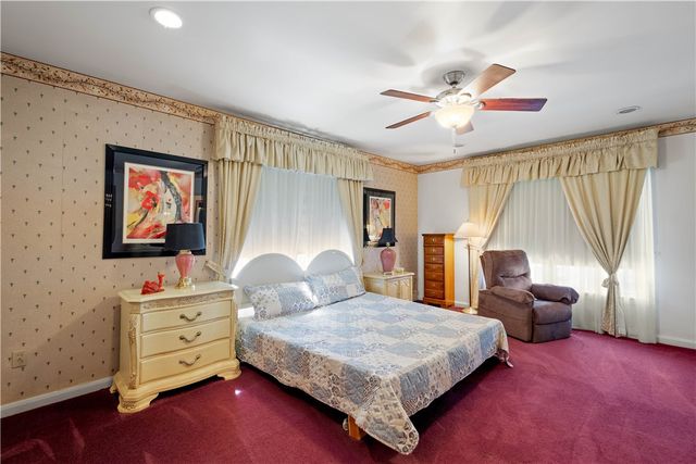 795 E Beau Street, South Strabane, PA 15301