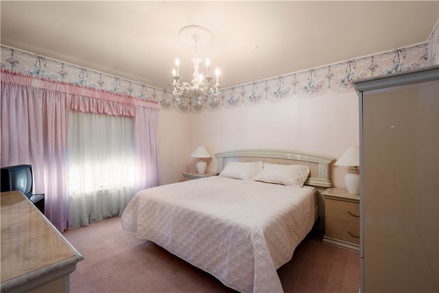 795 E Beau Street, South Strabane, PA 15301